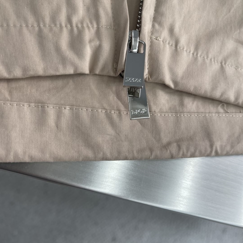 chr1st1an D10r outwear